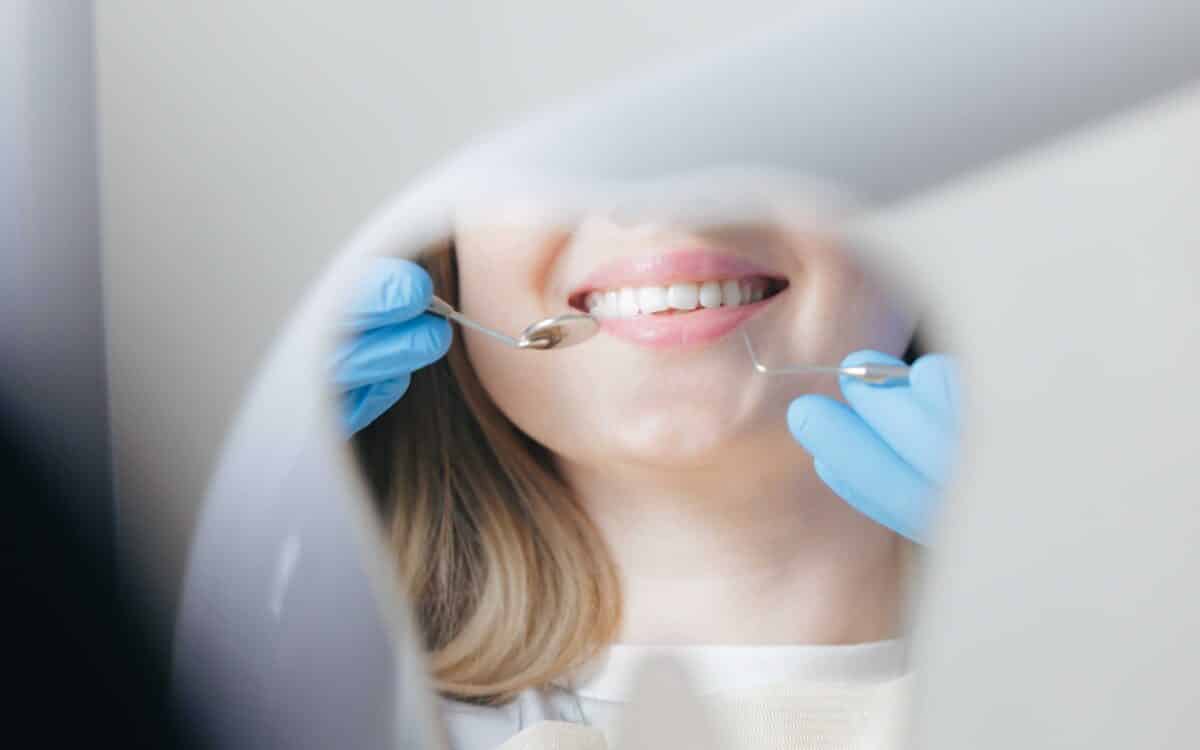 The Ultimate Guide to Choosing the Right Cosmetic Dentistry Procedure for Your Smile